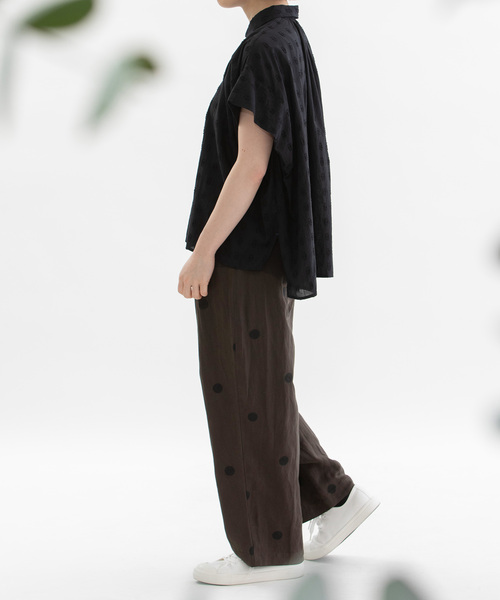 nop de nod(ノップドゥノッド)の「Pommeリネンレーヨンpolka刺繍ボリュームタックパンツ(その他パンツ・レディース・ネイビー/ダークグレー/ブラック・M)」の17枚目の写真