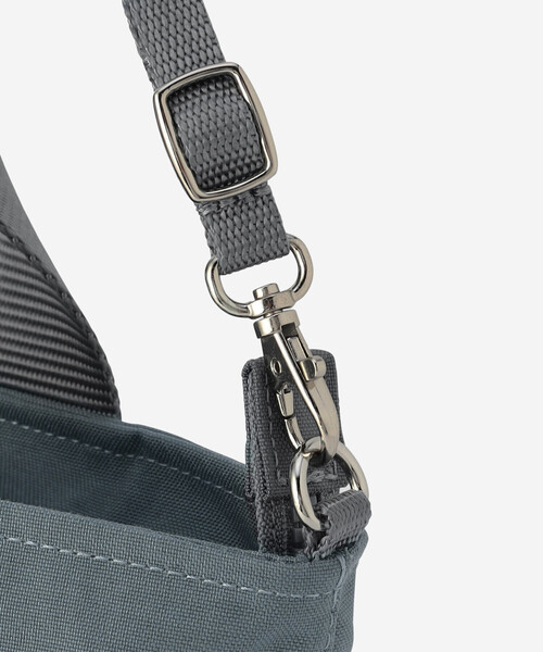 DANTON(ダントン)の「DANTON | ナイロン 2WAYトートバッグ LE-MARAIS(トートバッグ・レディース・ブラウン系その他/ブルー系その他/ダークグレー/ブラック・-)」の10枚目の写真