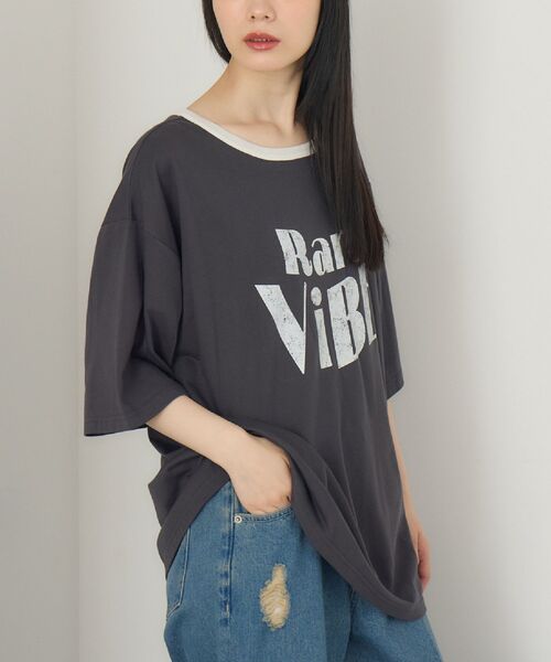 RETRO GIRL(レトロガール)の「カスレロゴリンガーTEE(Tシャツ/カットソー・レディース・ナチュラル/チャコールグレー/ブルー・FREE)」の2枚目の写真