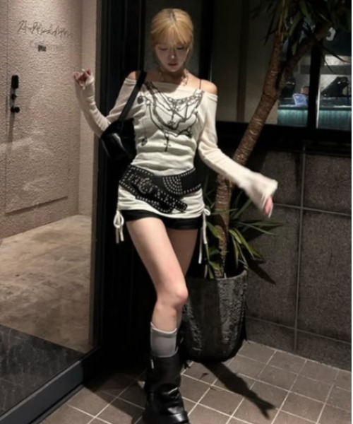 Vini（ヴィニ）の「【Vini SELECT】プリントシアートップス（Tシャツ/カットソー・レディース・ホワイト/ブラック・FREE）」の7枚目の写真