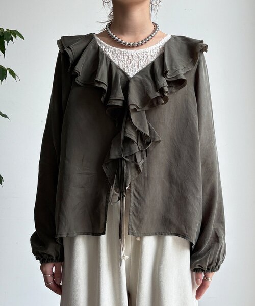 DouDou(ドゥドゥ)の「キュプラフリルブラウス(シャツ/ブラウス・レディース・ホワイト系その他/カーキ/ブラック・FREE)」の19枚目の写真
