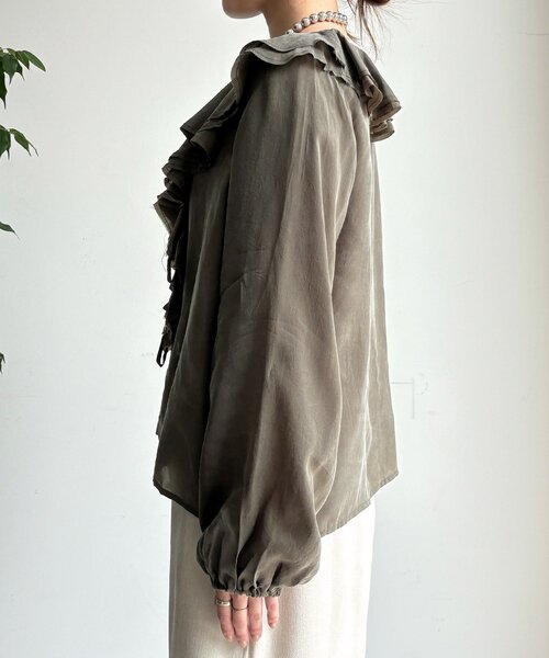 DouDou(ドゥドゥ)の「キュプラフリルブラウス(シャツ/ブラウス・レディース・ホワイト系その他/カーキ/ブラック・FREE)」の18枚目の写真