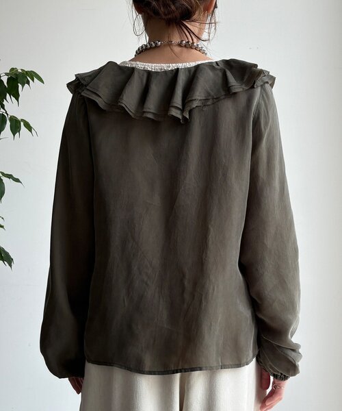 DouDouフリルブラウス DouDou（ドゥドゥ）の「フリルブラウス（シャツ/ブラウス）」 - WEAR