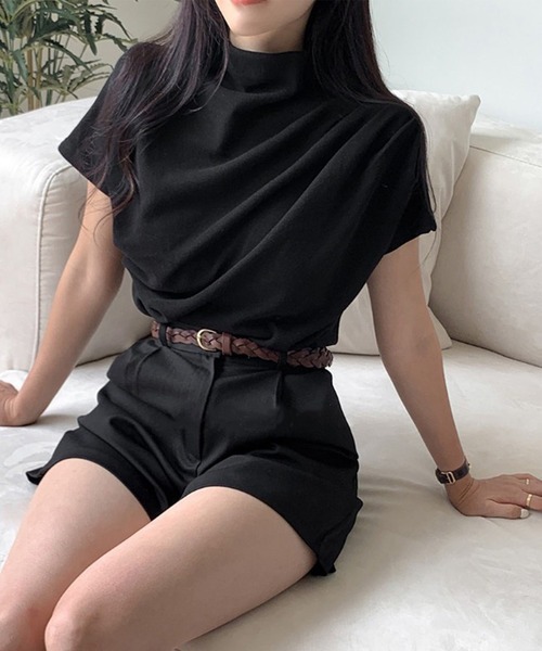 leune(ルネ)の「スタンドカラードルマンドレープトップス(Tシャツ/カットソー・レディース・ブラック/オフホワイト/ベージュ・FREE)」の2枚目の写真