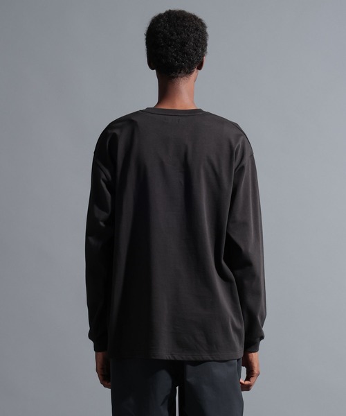 NUMERALS（ヌメラルズ）の「【NUMERALS】カレッジプリントロングスリーブTEE（Tシャツ/カットソー・メンズ・オフホワイト/パープル/ブラック・LARGE/MEDIUM）」の11枚目の写真