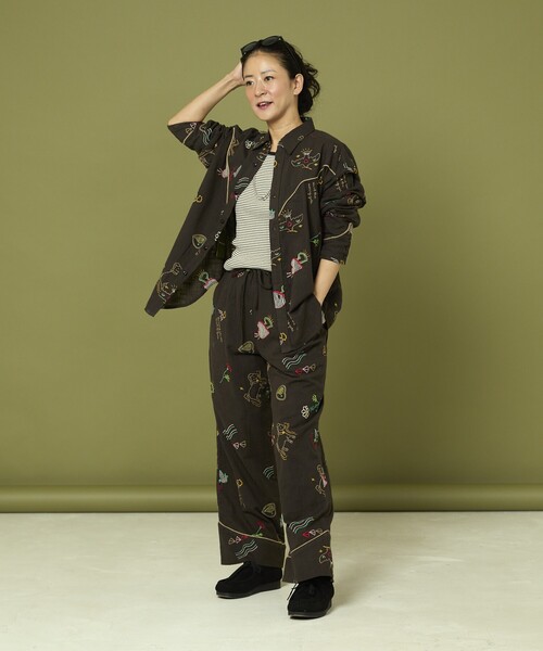 Freada（フリーダ）の「Freada/フリーダ モチーフ刺繍 柄 パンツ（その他パンツ・レディース・ホワイト/スミクロ・ONE SIZE）」の4枚目の写真