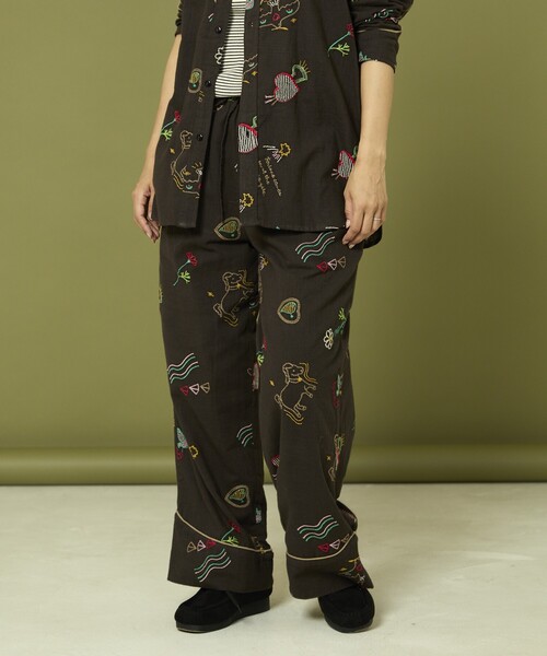 Freada（フリーダ）の「Freada/フリーダ モチーフ刺繍 柄 パンツ（その他パンツ・レディース・ホワイト/スミクロ・ONE SIZE）」の15枚目の写真