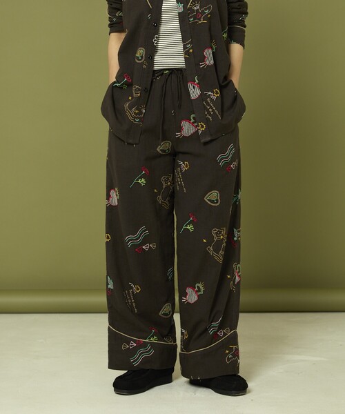 Freada（フリーダ）の「Freada/フリーダ モチーフ刺繍 柄 パンツ（その他パンツ・レディース・ホワイト/スミクロ・ONE SIZE）」の17枚目の写真