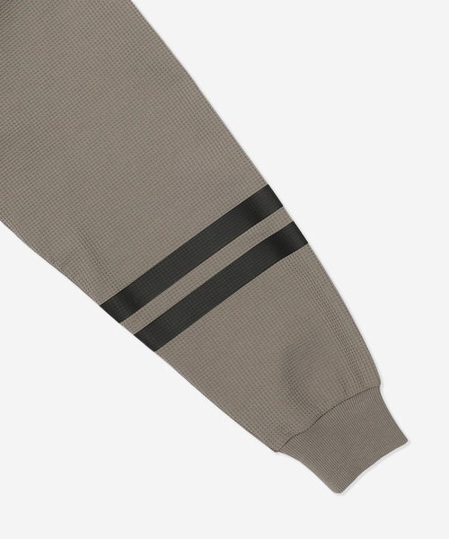 Hurley (ハーレー)の「【Hurley/ハーレー】ヘビーウエイトサーマルロングTシャツ 吸水速乾 オーバーサイズシルエット ワンポイント THERMAL BP LS(Tシャツ/カットソー・メンズ・オフホワイト/ブラック/カーキブラウン/ブラック×イエロー/ブラック×ピンク/ブラック×ブルー・MEDIUM/LARGE/X-LARGE/SMALL)」の15枚目の写真