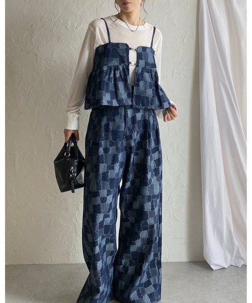 She's Closet(シーズクローゼット)の「ペプラムギャザーデニムキャミソールビスチェ&ワイドデニムパンツセットアップ(セットアップ・レディース・ライトブルー/ブルー/ネイビー/インディゴブルー・FREE)」の22枚目の写真