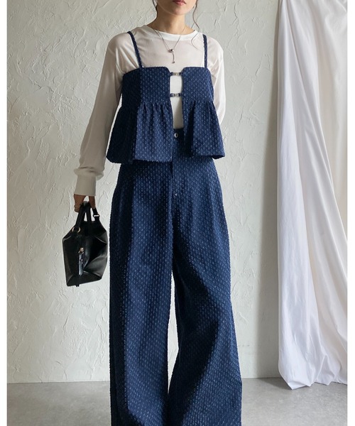 She's Closet(シーズクローゼット)の「ペプラムギャザーデニムキャミソールビスチェ&ワイドデニムパンツセットアップ(セットアップ・レディース・ライトブルー/ブルー/ネイビー/インディゴブルー・FREE)」の6枚目の写真