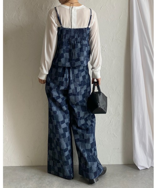 She's Closet(シーズクローゼット)の「ペプラムギャザーデニムキャミソールビスチェ&ワイドデニムパンツセットアップ(セットアップ・レディース・ライトブルー/ブルー/ネイビー/インディゴブルー・FREE)」の9枚目の写真