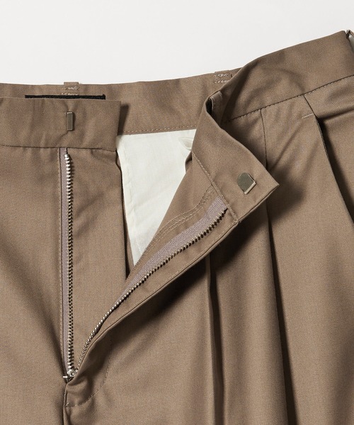 info. BEAUTY&YOUTH（インフォビューティアンドユース）の「【マルチサイズ】ルーズ タック テーパード パンツ（スラックス・メンズ・ダークベージュ/ブラック/ダークネイビー/チャコールグレー/グレー/カーキブラウン・マルチサイズ）」の13枚目の写真