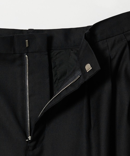 info. BEAUTY&YOUTH（インフォビューティアンドユース）の「【マルチサイズ】ルーズ タック テーパード パンツ（スラックス・メンズ・ダークベージュ/ブラック/ダークネイビー/チャコールグレー/グレー/カーキブラウン・マルチサイズ）」の19枚目の写真