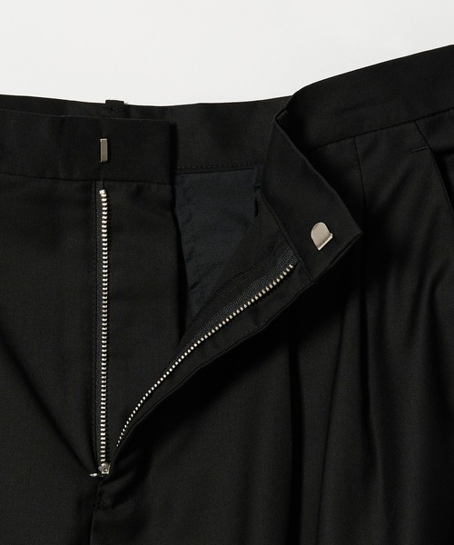 info. BEAUTY&YOUTH（インフォビューティアンドユース）の「【マルチサイズ】ルーズ タック テーパード パンツ（スラックス・メンズ・ダークベージュ/ブラック/ダークネイビー/チャコールグレー/グレー/カーキブラウン・マルチサイズ）」の7枚目の写真