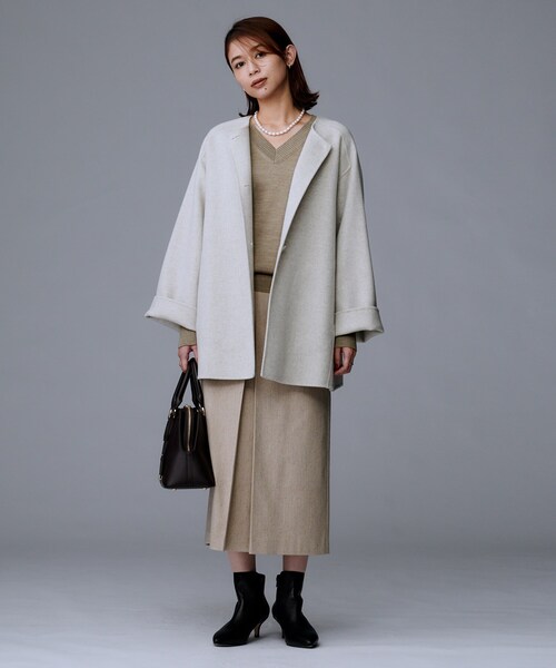 UNTITLED（アンタイトル）の「【洗える/きれいめ】Vネックプルオーバーニット（ニット/セーター・レディース・ブラウン系/ブラック/チャコールグレー/ブルー系その他・48/44/04/02/00）」の19枚目の写真