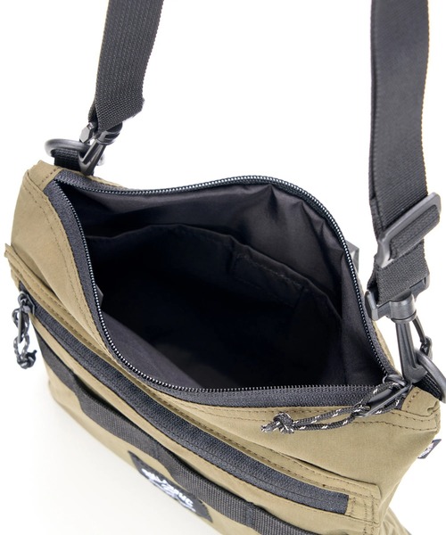 BILLABONG(ビラボン)の「BILLABONG メンズ 【A/DIV.】SACHOCHE ショルダーバッグ 1.2L【2025年秋冬モデル】/ビラボンロゴワンポイントサコッシュ・ショルダーバック(ショルダーバッグ・メンズ・ブラック/アーミー・FREE)」の19枚目の写真