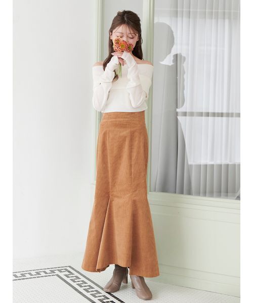 Stylevoice for xxx（スタイルヴォイスフォー）の「＜kannaさんコラボ＞ コーデュロイスリットロングマーメイドスカート（スカート・レディース・ブラウン/アイボリー・S/M）」の6枚目の写真