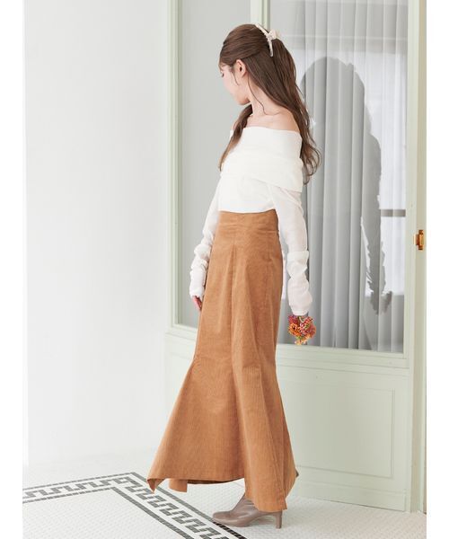 Stylevoice for xxx（スタイルヴォイスフォー）の「＜kannaさんコラボ＞ コーデュロイスリットロングマーメイドスカート（スカート・レディース・ブラウン/アイボリー・S/M）」の7枚目の写真