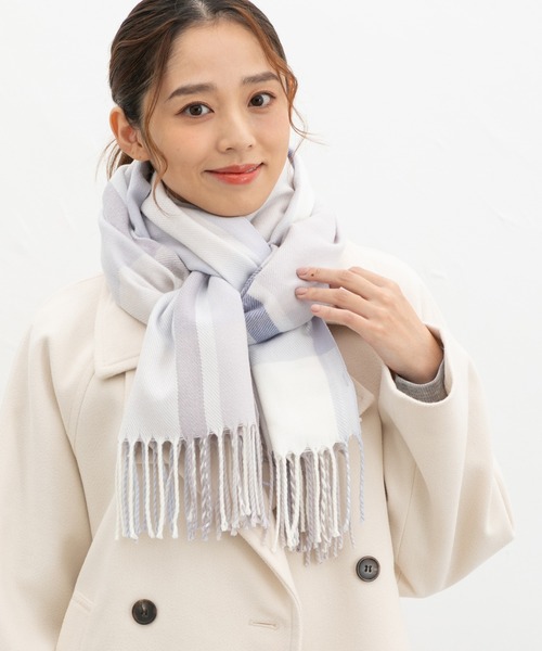 Honeys(ハニーズ)の「【シアバター加工・抗菌防臭・吸湿発熱】チェック柄ストール(ストール/ショール・レディース・レッド系その他/ベージュ系その他/キナリ/オレンジ系その他/ライトグリーン系/グレー系その他・FREE)」の2枚目の写真