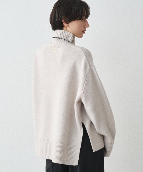 LOUNGEDRESS（ラウンジドレス）の「ウール100タートルニット（ニット/セーター・レディース・アイボリー/ライトグレー/ネイビー・FREE）」の17枚目の写真