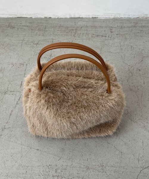 CAPRICIEUX LE'MAGE（カプリシューレマージュ）の「ファー2WAYボストンバッグ（ボストンバッグ・レディース・ベージュ/ブラウン・FREE）」の6枚目の写真