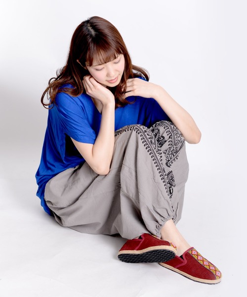 MARAI(マーライ)の「ヒンディ カーゴサルエルパンツ エスニック柄 ワイドパンツ(その他パンツ・レディース・ブラック/カーキ/ライトベージュ/グレー/ブラウン/グリーン/ライトグリーン/ネイビー/ライトグレー/ワイン・FREE)」の11枚目の写真
