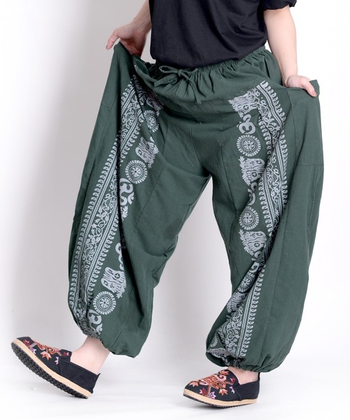 MARAI(マーライ)の「ヒンディ カーゴサルエルパンツ エスニック柄 ワイドパンツ(その他パンツ・レディース・ブラック/カーキ/ライトベージュ/グレー/ブラウン/グリーン/ライトグリーン/ネイビー/ライトグレー/ワイン・FREE)」の12枚目の写真