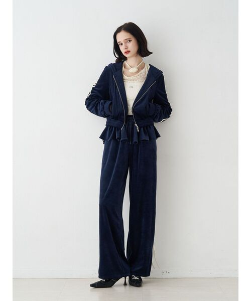 jouetie（ジュエティ）の「ベロアラインパンツ【セットアップ対応】（その他パンツ・レディース・ブラック/グレー/ネイビー/ブラウン・MEDIUM）」の9枚目の写真