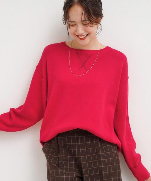 SHOO・LA・RUE（シューラルー）の「【洗濯機可/ちくちくしにくい】大人カジュアルを叶える スウェットライクニット（ニット/セーター・レディース・アイボリー/パープル系4/ピンク系/グリーン/ネイビー/グレー・03/02/01/04）」の6枚目の写真
