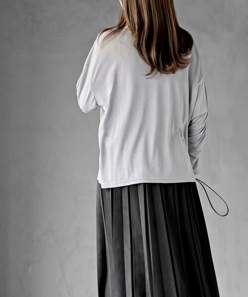 rps(アールピーエス)の「シアー天竺ロンT(Tシャツ/カットソー・レディース・ブラック/アイボリー/ブラック系その他4/ライトグレー/杢グレー/イエロー・フリー)」の18枚目の写真