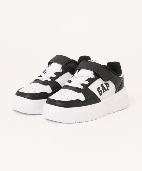 GAP（ギャップ）の「《GAP》ｼｭｰｽﾞGPK52504（スニーカー・キッズ・ホワイト×ブラック/ホワイト×ブルー/ブルー系その他/ホワイト系その他・20.0cm/21.0cm/22.0cm/23.0cm/19.0cm）」の2枚目の写真
