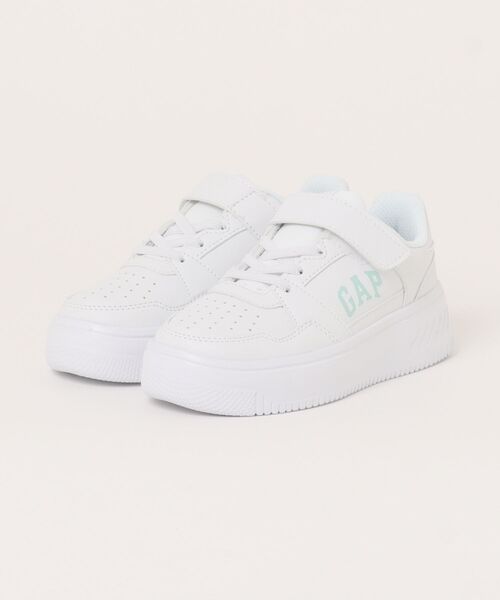 GAP(ギャップ)の「《GAP》シューズGPK52504(スニーカー・キッズ・ホワイト×ブラック/ホワイト×ブルー/ブルー系その他/ホワイト系その他/ベージュ/ホワイト×パープル/ホワイト系その他2・20.0cm/21.0cm/22.0cm/23.0cm/19.0cm)」の5枚目の写真