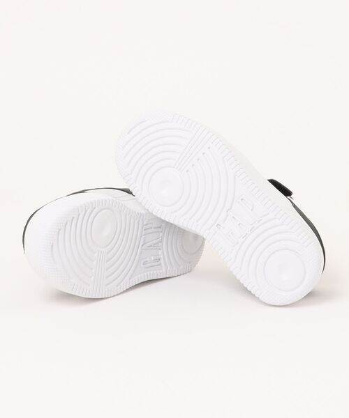 GAP（ギャップ）の「《GAP》ｼｭｰｽﾞGPK52504（スニーカー・キッズ・ホワイト×ブラック/ホワイト×ブルー/ブルー系その他/ホワイト系その他・20.0cm/21.0cm/22.0cm/23.0cm/19.0cm）」の6枚目の写真