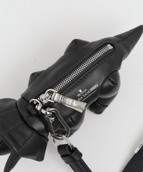 MIHARAYASUHIRO(ミハラヤスヒロ)の「【MIHARAYASUHIRO/ミハラヤスヒロ】DOLLS / tricheratops bag (small size)(ショルダーバッグ・メンズ・ブラック/ブラウン・FREE)」の3枚目の写真