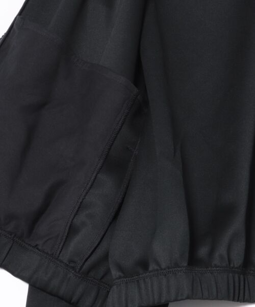 NIKE(ナイキ)の「《NIKEアパレル》AS W NSW TRACK JACKET(その他アウター・レディース・ブラック/レッド系その他・L/M/S/XL)」の4枚目の写真