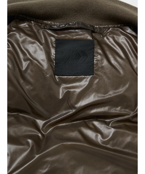 DAIWA PIER39（ダイワピア39）の「DAIWA PIER39 TECH 2WAY MA-1 DOWN JACKET BW-40025W（ダウンジャケット/コート・メンズ・カーキ/ブラック・LARGE/SMALL/MEDIUM/X-LARGE）」の19枚目の写真