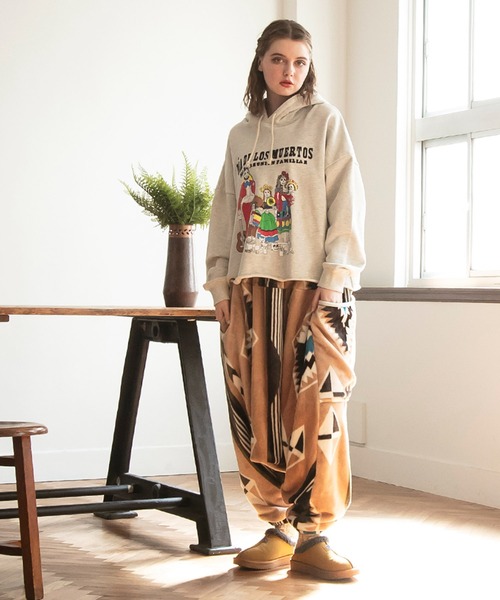 チャイハネ（チャイハネ）の「【チャイハネ】Amina×grn ファミタイフーディー（パーカー・レディース・グリーン/ホワイト・FREE）」の6枚目の写真