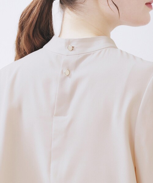 index(インデックス)の「ボウタイタックブラウス【洗濯機OK/防シワ】《XS~3L》(シャツ/ブラウス・レディース・ナチュラル/オフホワイト/ネイビー・44/42/40/38/36/34)」の12枚目の写真