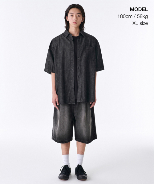 MUSINSA STANDARD（ムシンサスタンダード）の「オーバーサイズ半袖デニムシャツ[ローブラック]（シャツ/ブラウス・メンズ・その他・SMALL/MEDIUM/LARGE/X-LARGE/XX-LARGE）」の2枚目の写真