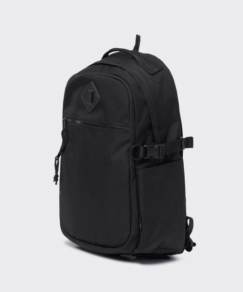 MUSINSA STANDARD（ムシンサスタンダード）の「コーデュララッシュタブバックパック[ブラック]（バックパック/リュック・レディース・その他・FREE）」の12枚目の写真