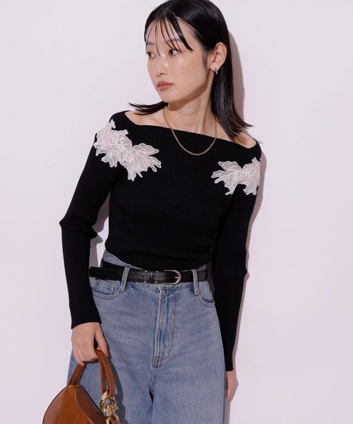 Mystrada(マイストラーダ)の「フラワーエンブロイダリーニット(ニット/セーター・レディース・ホワイト/ボルドー/ピンクベージュ/ブラック・38)」の17枚目の写真