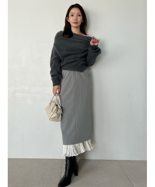 SNIDEL（スナイデル）の「【HIGH QUALITY】フォックスカシミヤオフショルプルオーバー（ニット/セーター・レディース・ダークグレー/ピンク/アイボリー・F）」の10枚目の写真