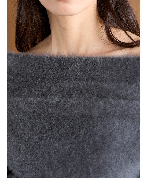 SNIDEL（スナイデル）の「【HIGH QUALITY】フォックスカシミヤオフショルプルオーバー（ニット/セーター・レディース・ダークグレー/ピンク/アイボリー・F）」の13枚目の写真