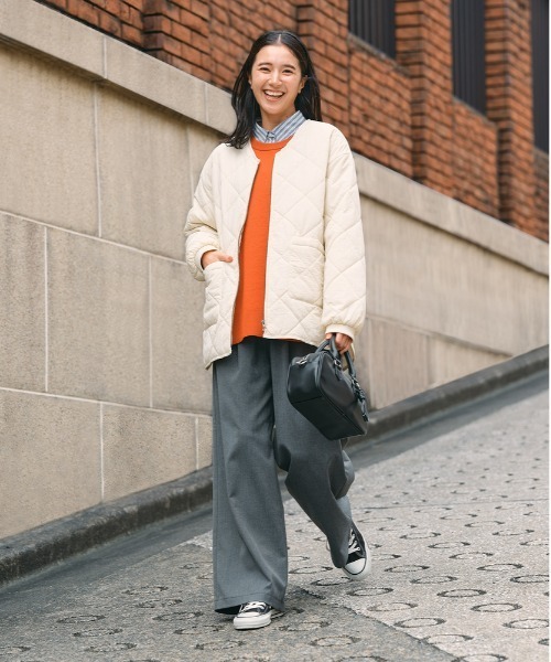 Right-on（ライトオン）の「【HONEYSUCKLE ROSE】裏起毛イージーワイドパンツ (スタイリッシュシルエット / タックデザイン / 保温性抜群)（その他パンツ・レディース・グレー/ブラック・M/L/S）」の9枚目の写真