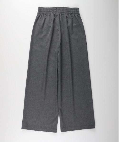 Right-on（ライトオン）の「【HONEYSUCKLE ROSE】裏起毛イージーワイドパンツ (スタイリッシュシルエット / タックデザイン / 保温性抜群)（その他パンツ・レディース・グレー/ブラック・M/L/S）」の7枚目の写真