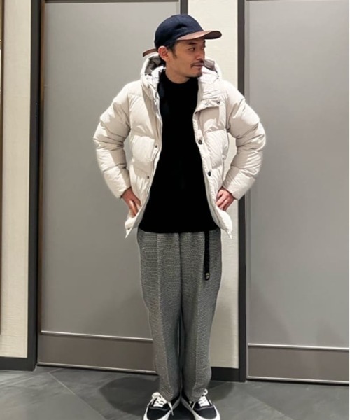 NANO universe（ナノユニバース）の「anewdown(R)フルダルステッチフーデット撥水ダウン（ダウンジャケット/コート・メンズ・ブラック/ライトベージュ/ネイビー・M/S/L）」の7枚目の写真