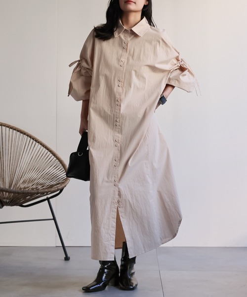 ap retro（アプレトロ）の「ボリュームスリーブシャツワンピース（シャツワンピース・レディース・ベージュ/ブラック・FREE）」の4枚目の写真