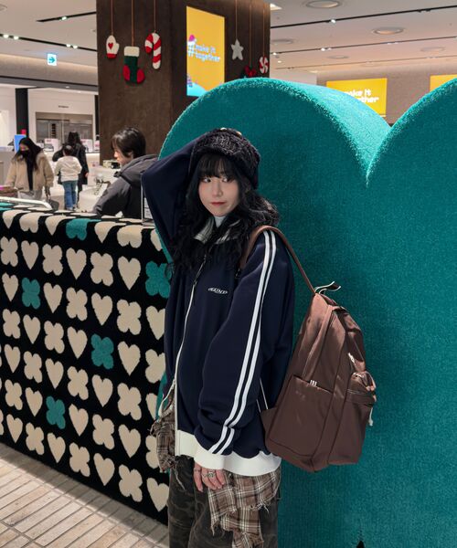 SAINTPAIN(セイントペイン)の「SPサークルロゴライントラックジャケットネイビー(ナイロンジャケット・レディース・その他・MEDIUM/LARGE)」の6枚目の写真