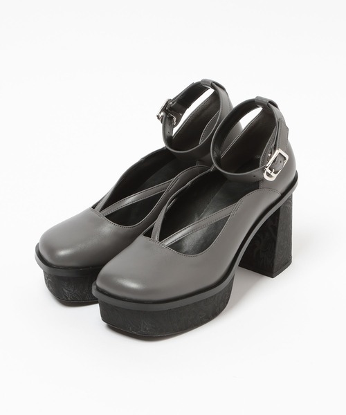 HARE(ハレ)の「ガラチャンキーストリングパンプス(HARE)(パンプス・レディース・グレー/ブラック・MEDIUM/LARGE)」の19枚目の写真